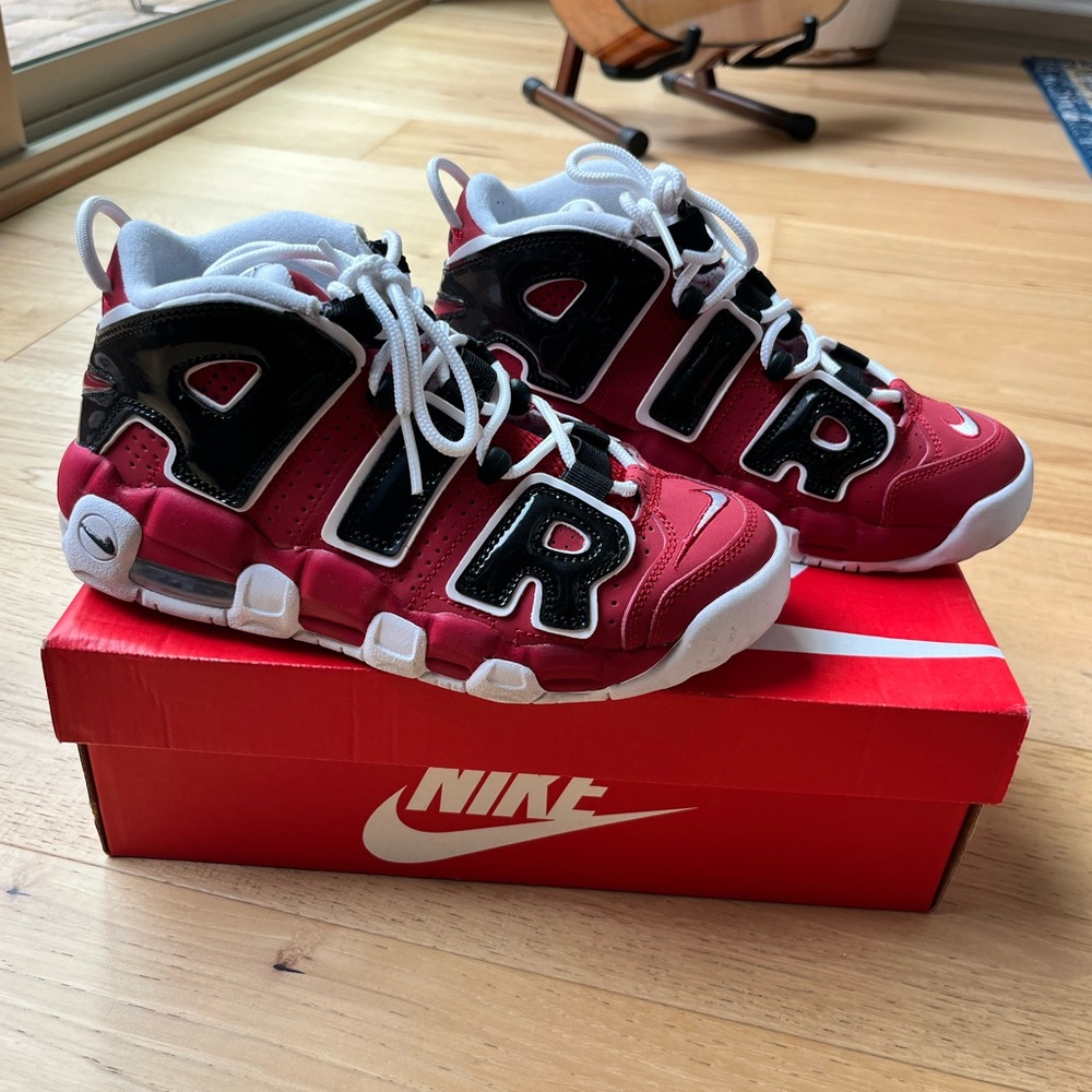 Nike Air More Uptempo Varsity Red Sneakers